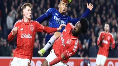 沧州雄狮与河南龙门中超第2轮握手言和，赵宇豪、王上源相继受伤离场